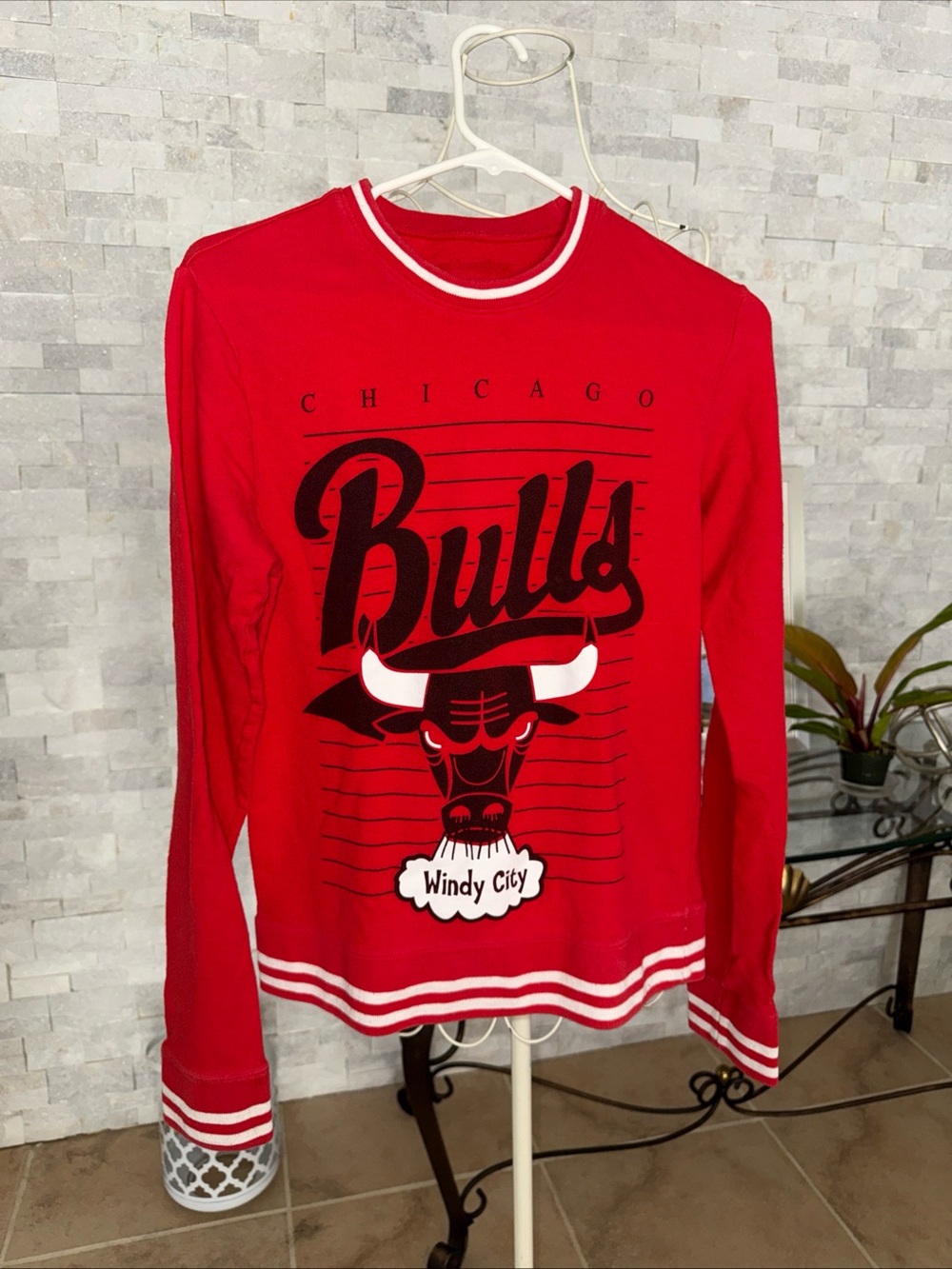 Chicago Bulls Red Long-Sleeve Sweater